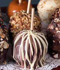 Basic Chocolate Dipped Caramel Apples Chocoley Com Caramel Apples Recipe Gourmet Apples Gourmet Caramel Apples