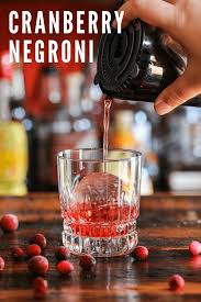 Cranberry Negroni Cocktail Gastronom Cocktails Cocktail Recipes Fruit Cocktails Negroni Recipe