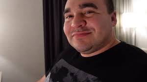 Hotel feeding - ThisVid.com