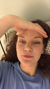 Hmmmm noice Jennings is the only one looking into the camera? He is the odd  man out every time. Answering a question with a question is just plain  rude.