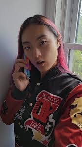 Skye Mills's Instagram, Twitter & Facebook