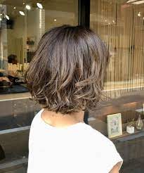 白髪染め ハイライトカラーでおしゃれなヘアースタイル 特選 学芸大学 自由が丘 三軒茶屋の美容室hairmates beachが提供する美容情報 白髪染め ヘアースタイル 髪型 ボブ