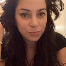 I did not know Hilary Duff had all that back there 👀