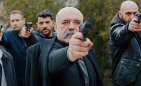 Heyecanın ve aksiyonun hız kesmediği tanıtımda yamaç, havuzun dibinde ölüm kalım mücadelesi veriyor. 0xxm7rqi7rtgzm