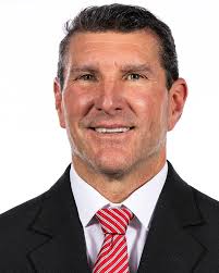 94 year old Agnes Kasparkova turns her small village into an art gallery in  the Czech Republic.