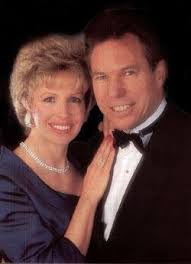 Glenda Leonard's Instagram, Twitter & Facebook