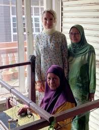 Umum mengetahui, tengku mahkota kelantan, tengku dr muhammad faiz petra ibni sultan ismail petra telah menamatkan zaman bujangnya dengan pilihan hati cik puan sofie louise johansson. Dipuji Sering Hadiri Acara Rakyat Kenali Cik Puan Sofie Louise Johansson Isteri Tengku Mahkota Kelantan