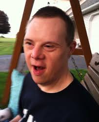 Zachary Huff's Instagram, Twitter & Facebook