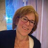 Linda Soohoo's Instagram, Twitter & Facebook