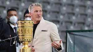 Runde zum spiel waldhof mannheim vs. Julian Nagelsmann Bastian Schweinsteiger Macht Wegen Fc Bayern Druck Fussball