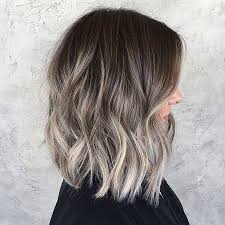Hairstyles Featuring Dark Brown Hair With Highlights 23 In 2020 Popular Short Haircuts Short Hair Balayage Short Balayage