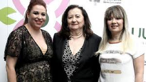 Catinca roman face dezvăluiri în premieră despre despărţirea oanei roman de marius elisei! Oana Roman DezvÄƒluie Cum Se Purta Petre Roman Cu Fiica Mioarei Catinca Flash News Oana Punct Roman Stiri Vedete Si Evenimente Viva Ro