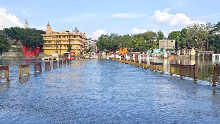 Kshipra River Ujjain: Sacred Ghats, Evening Aarti Timings & Pilgrim Guide