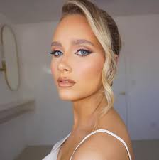 Compact Powder TOLERIANE Korrigierendes Make-up Fluid