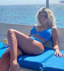 Luana Vjollca Free Nudes Album 7 Pictures | MasterFap.net