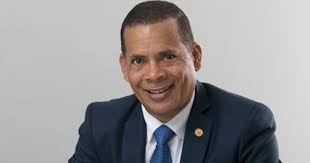 PERFIL BIOGRÁFICO DR. NELSON RUDYS CASTILLO OGANDO