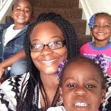 Chandra Hart's Instagram, Twitter & Facebook