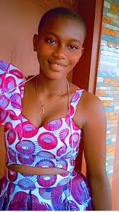 À là recherches svp elle était à l'école à ça sortie