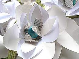 Craftberry Bush Paper Magnolia Tutorial Paper Flower Template Flower Tutorial Flower Crafts