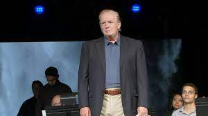 Though the white house insisted that trump made the visit to pay tribute to the 12 people killed in the shooting, pastor david platt says he was told. Pastor Expresses Sympathy For Church Members Hurt By Surprise Trump Visit Abc News