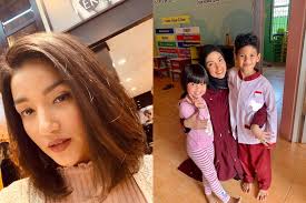 Atalarik syach pun ngamuk hingga sebut pernyataan mantan istrinya sebagai pembunuhan karakter. Bawa Hadiah Untuk Anak Anaknya Saat Kunjungi Rumah Mantan Suami Tsania Marwa Lagi Lagi Hanya Dapat Penolakan Dari Mantan Suami