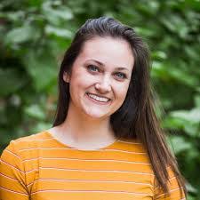 Amber Collazo's Instagram, Twitter & Facebook