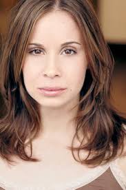 Hilary Roth's Instagram, Twitter & Facebook