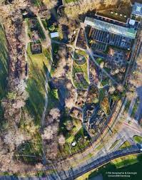 Juni gelten die üblichen öffnungszeiten. Uber Den Botanischen Garten