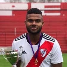 En river se confirmaron 15 casos de coronavirus y enfrentará a boca con jugadores que no forman parte ni siquiera de la reserva rodolfo d'onofrio tras el brote de contagios de coronavirus en. Alarma En River Un Jugador De La Reserva Con Fiebre