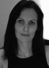 Elaine Beckett's Instagram, Twitter & Facebook