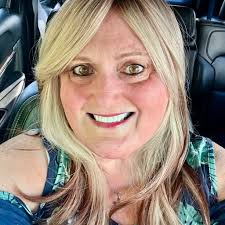 I have only done a few canvases but I felt like doing Jesus Christ