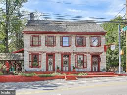 2600 S Market Street Mechanicsburg Pa 17055 Colonial Crossroads B B Is Available For Sale Zoning Permits Other Use Bed And Breakfast House Styles Colonial