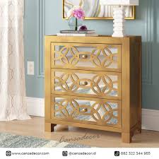 Selain itu, juga bisa untuk menempatkan tv anda sapaya tampak mewah dan elegan. Bufet Cermin Cantik Minimalis Jati Ruang Tamu Cansadecor Toko Online Furniture