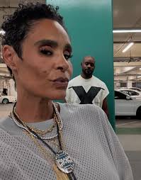 Angela Manuel-Davis (@angelamanueldavis) • Instagram photos and videos