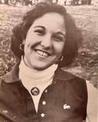 FlashbackFriday Quiz -who is this Holy Child VIP? If you guessed Toni  Santangelo Archibald, '76 -- you are correct! Help us honor Toni and Cathy  & Steve Clemens, P '19, '22, at