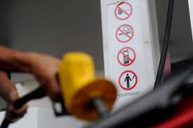Kenapa harga minyak murah sekarang? Harga Minyak Ron97 Naik Empat Sen Semasa Mstar