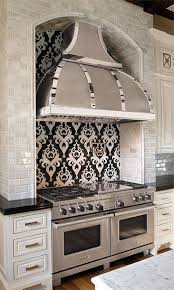 Custom Kitchen Vent Hood Stainless Steel With Mirror Finish Bands Builder Bob Thompson Homes Luxurykitch Custom Kitchens Kitchen Range Hood Luxury Kitchens