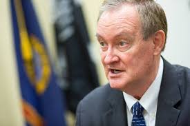 Sen. Mike Crapo has survived cancer and a drunk-driving arrest and is  likely to get re-elected.