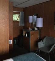 All rooms there are right on lake mcdonald, they are not at apgar village. Village Inn At Apgar Bewertungen Fotos Preisvergleich West Glacier Montana Tripadvisor