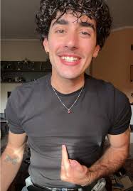 Taylor Hicks American Idol Levon