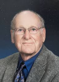 Edward Storm's Instagram, Twitter & Facebook