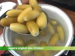 Secara internasional, belimbing wuluh dikenal dengan nama bilimbi. Pembuatan Manisan Belimbing Wuluh Contoh Produk Amc Youtube