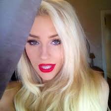 Stream Courtney Stodden-Reality-KlubJumpers- extended Mix by Klubjumpers