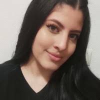 5 perfiles de «Karen Moncada»