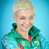 PDF) Wiese, D. (2019). In Formation (reprint of my 2018 article in Frame