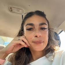 🇵🇷💪🏼Wepa! Meet Valerie, she is a Boricua Handy-Woman🔨🪚🔧 who makes  home-improvement videos. Follow her! Handy Works PR