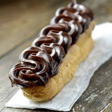 Eclair Au Chocolat French Desserts French Dessert Recipes Desserts