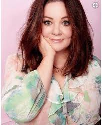 The biggest plus point of having them is that you can create the illusion of a narrowed face and draw attention to the more prominent features this cute hairstyle for little girls and even teenagers are for those who love to keep it short and sophisticated! Pin On Short Hairstyles For Fat Women