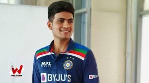 His height is 17.8 cm or 5 feet 10 inches. Shubman Gill Wiki Age Mother Family Height Girlfriend Biography