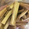 Kulit kayu dan akarnya sebagai obat pencahar dan peluruh cacing usus. 1